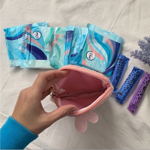 NWT Cozy bunny pouch, pink sherpa, 5”x1”x5” - Picture 6 of 8